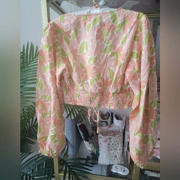 BNWT Vici Dolls Floral Adjustable Crop Top - Women's Size Medium - Picture 8 of 8